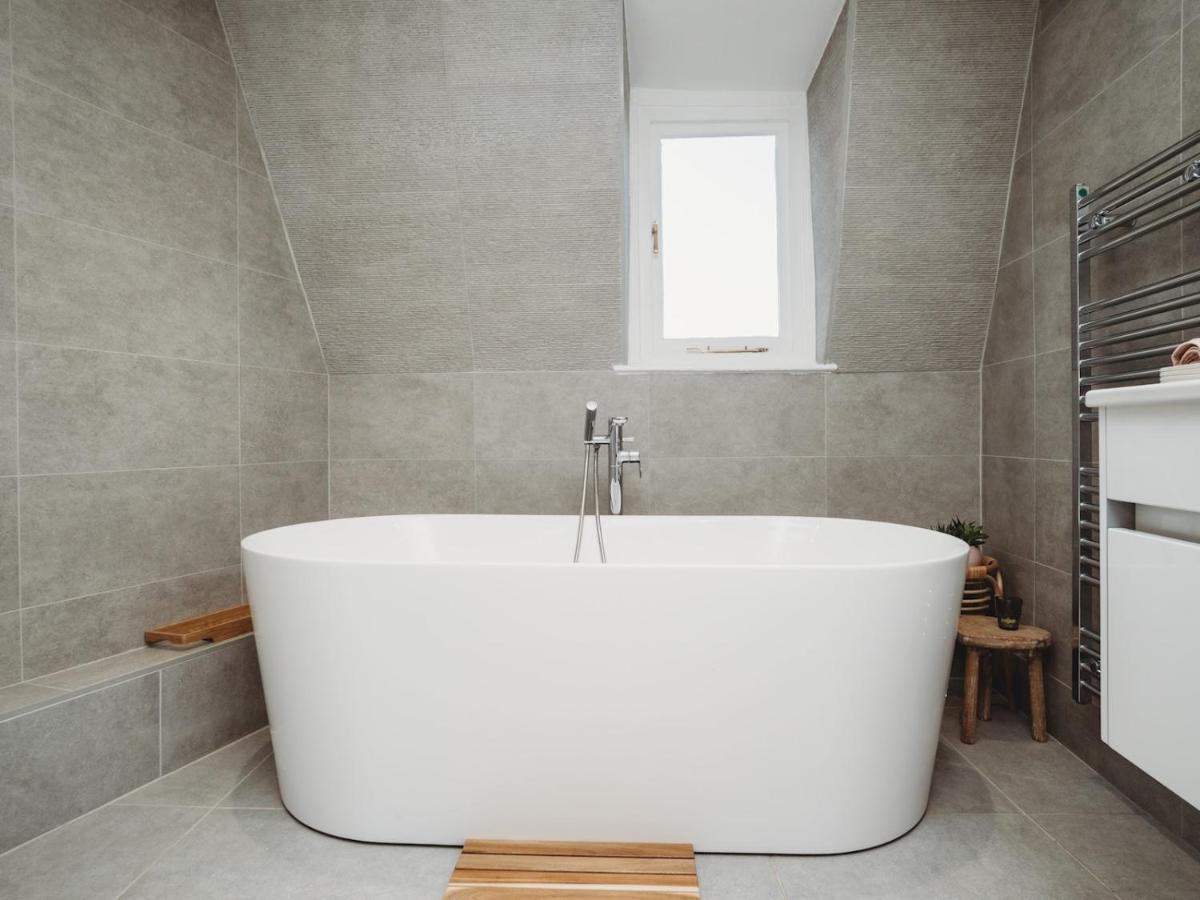 Pass The Keys Stylish 2 Bed Eco Flat In The Heart Of Bath Lejlighed Eksteriør billede